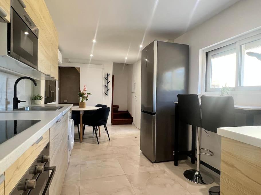 9 Ecluses Canal Du Midi-Maison T3 Belle Vue Avec Piscine Béziers Zewnętrze zdjęcie